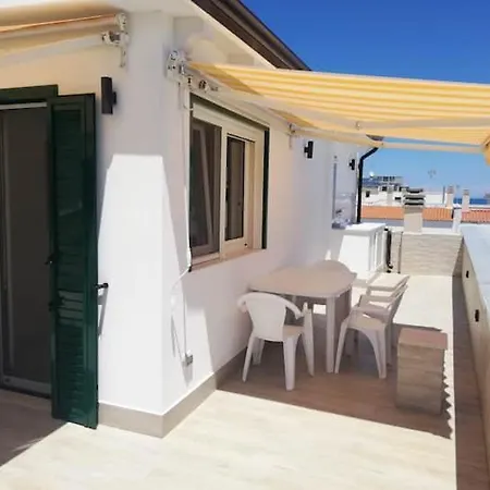 Splendido Attico Panoramico Apartment